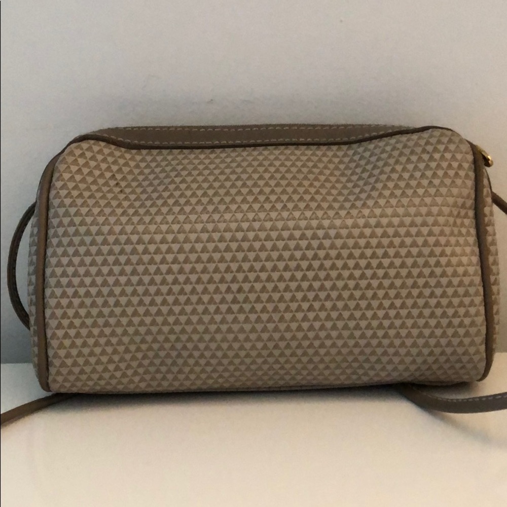 LIZ CLAIBORNE TAUPE LEATHER TRIM SHOULDER BAG - Picture 5 of 7